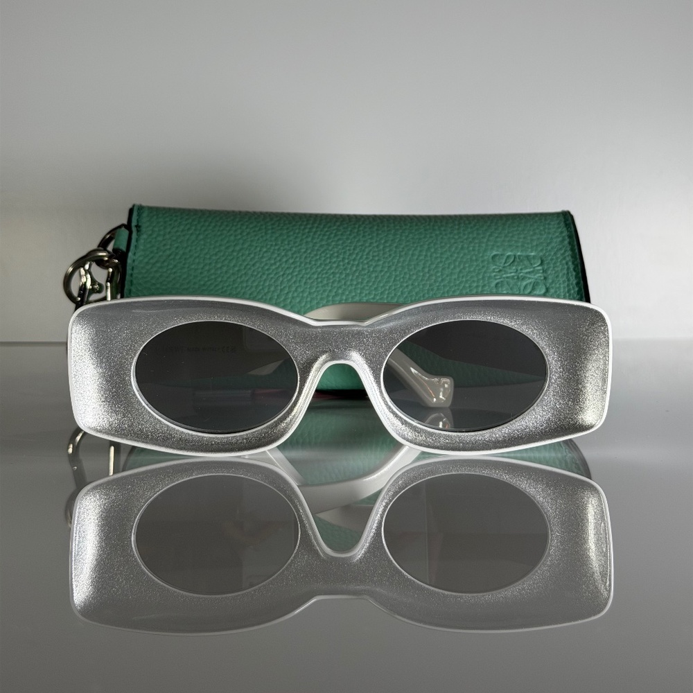LOEWE Acetate Cat Eye Sunglasses LW40033I Silver White